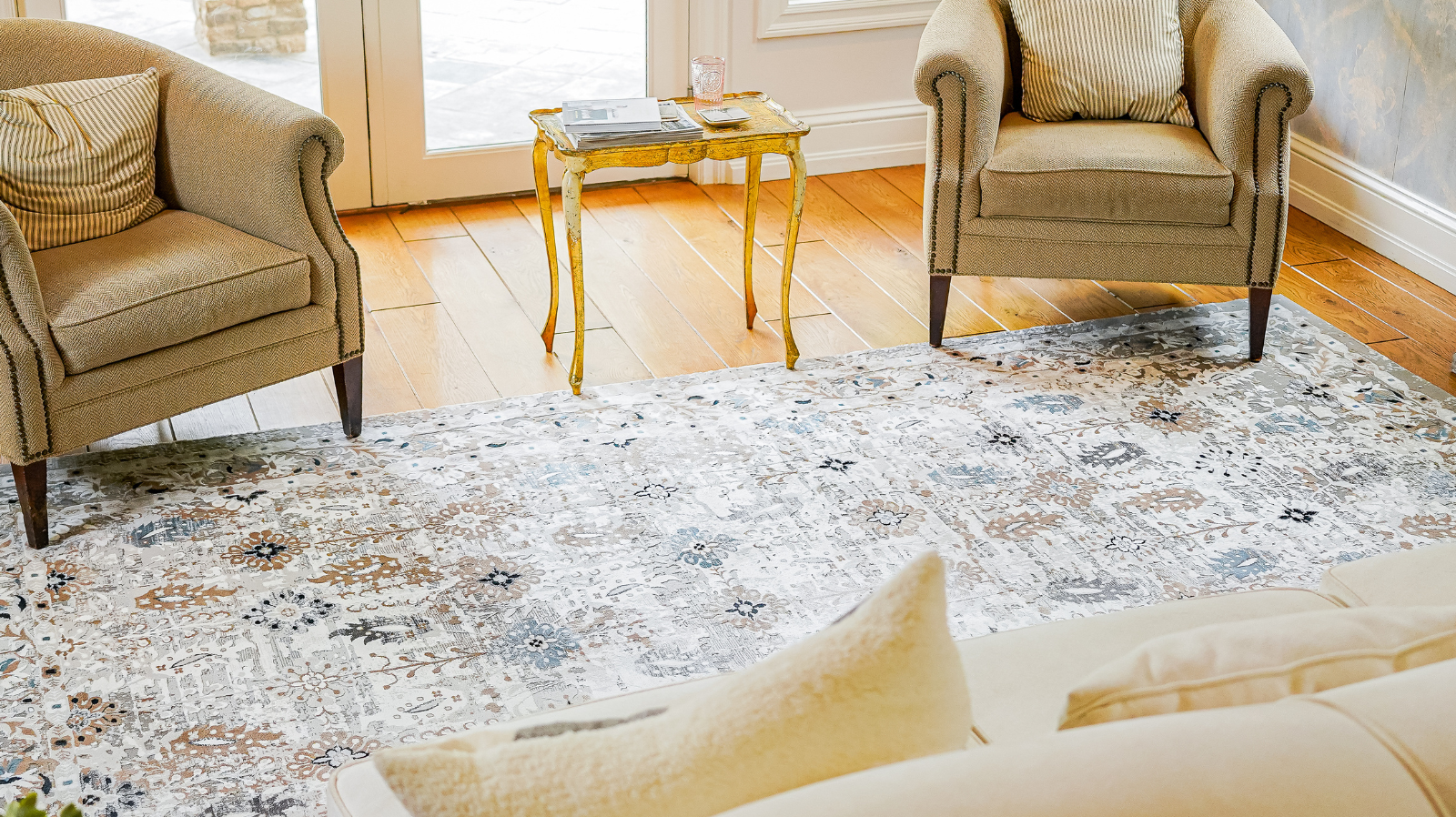 Bohemian Rugs for 2025: Global Style Meets Everyday Comfort - Arconiz