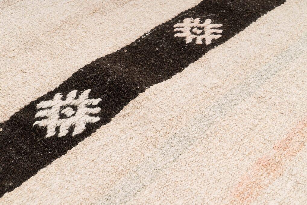 Hemp Bouquet Handwoven Vintage Hemp Rug - 01-00004 - Arconiz