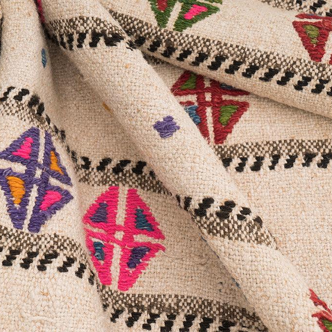 Hemp Bouquet Handwoven Vintage Anatolian Rug - 01-00212 - Arconiz