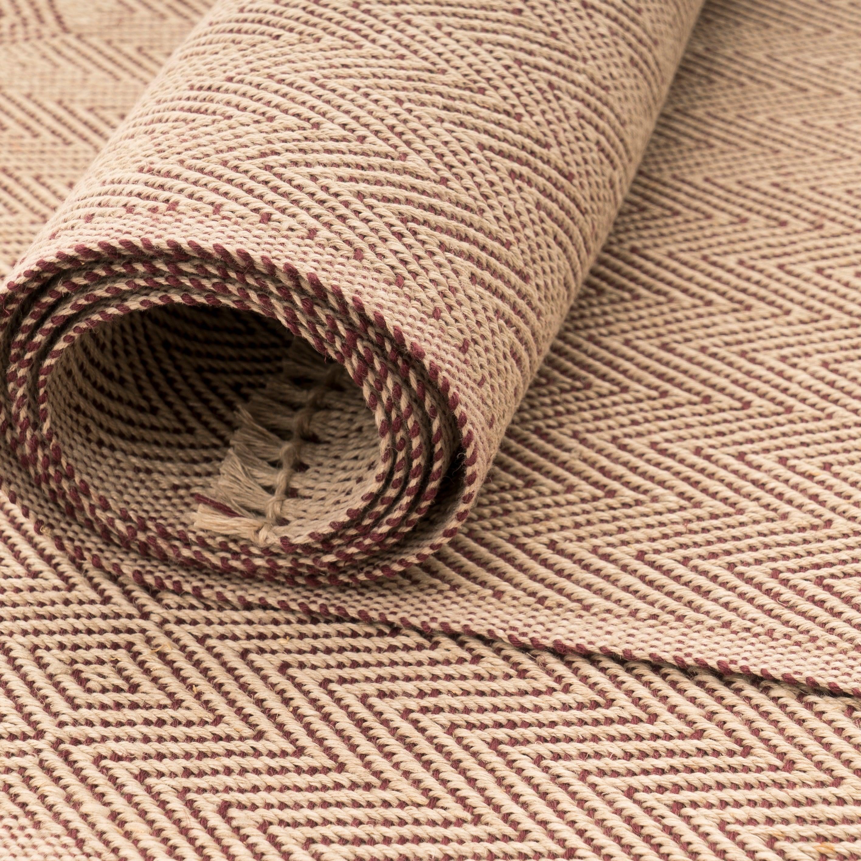 Seek Easy Handwoven Hemp Placemat & Table Runner Set - 9IHRDOK001018 - Arconiz