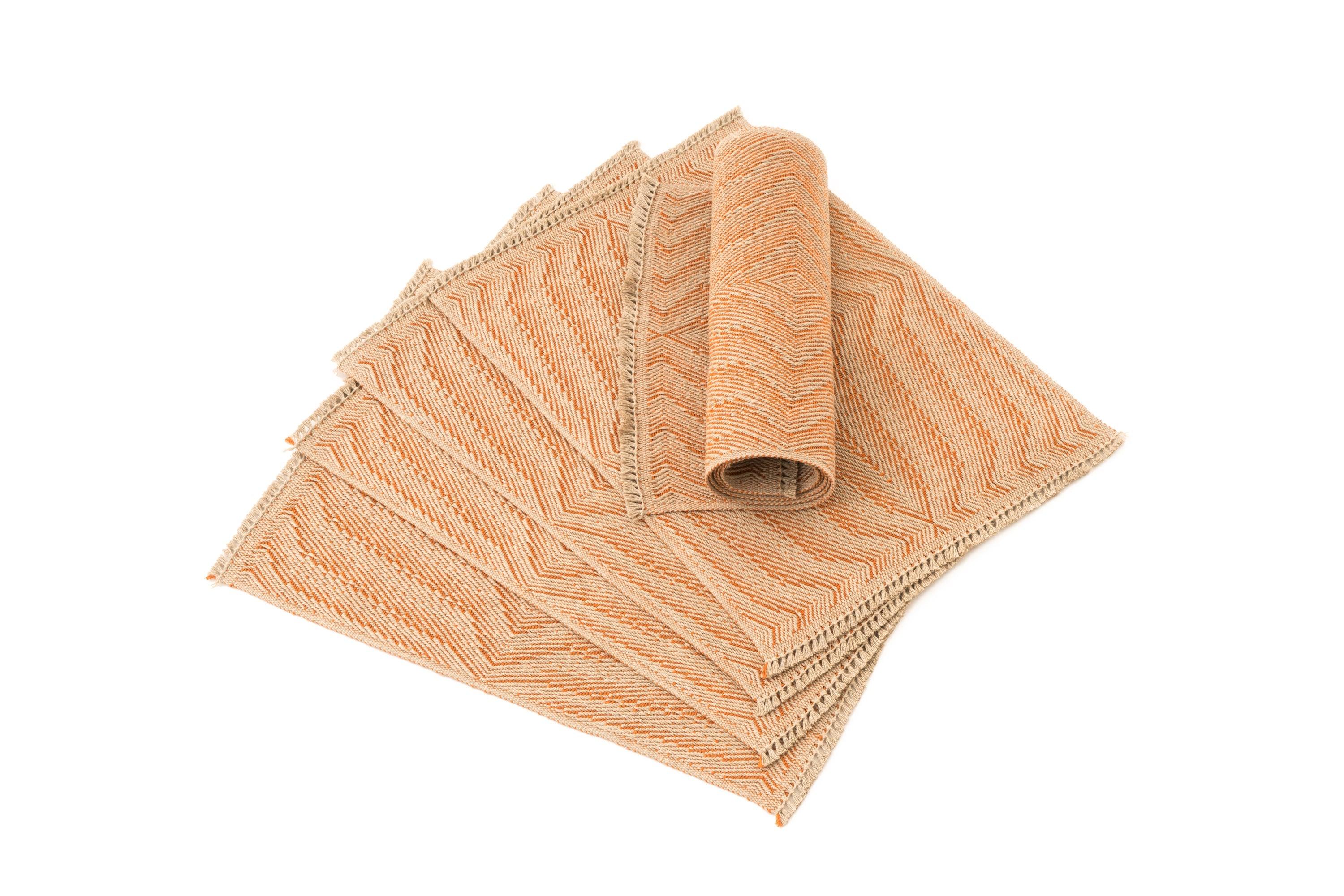 Waves Handwoven Hemp Placemat & Table Runner Set - 9IHRDOK001048 - Arconiz