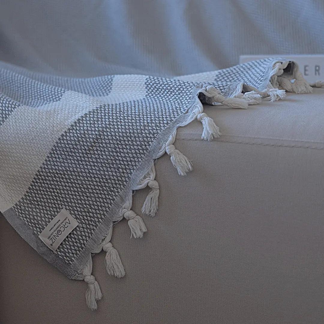 Luxurious Cotton Throw - Soft Boho Stripe Light Grey - Bsk-Thr-1317-1U - Light Grey - Arconiz