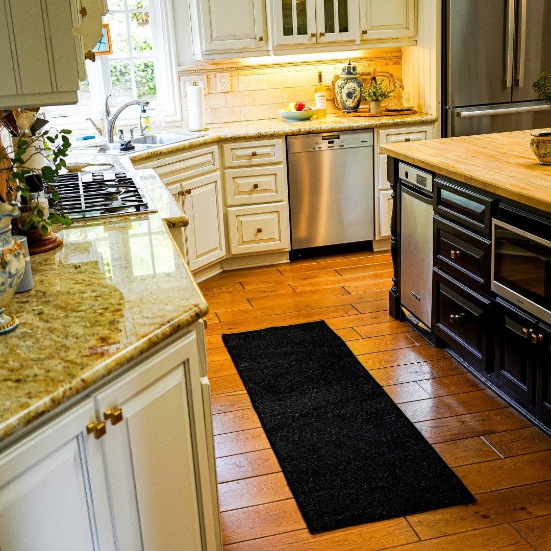 Black Solid Area Rug, Machine Washable - LOL-9500-BLA-2X6-4.4 - Arconiz