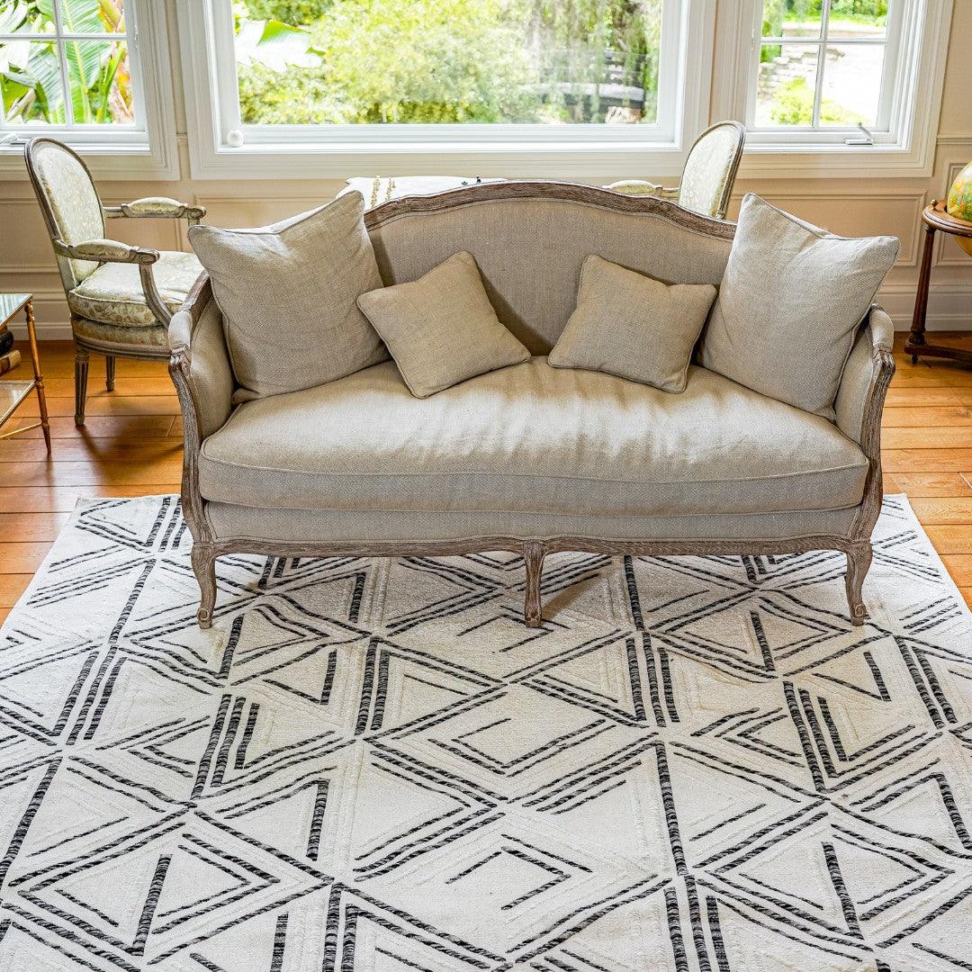 Machine Washable Reversible Area Rug, Brown and White Geometri - OPA-K5022-BLA-3X5-3.1 - Arconiz