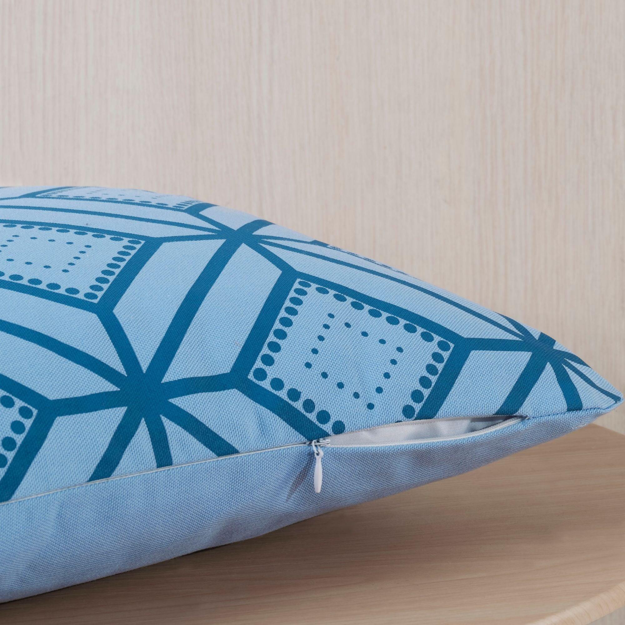 Blue Geometric Cotton Pillow Covers - THR-COVER-BLU-18.18-1.FLO.2 - Arconiz