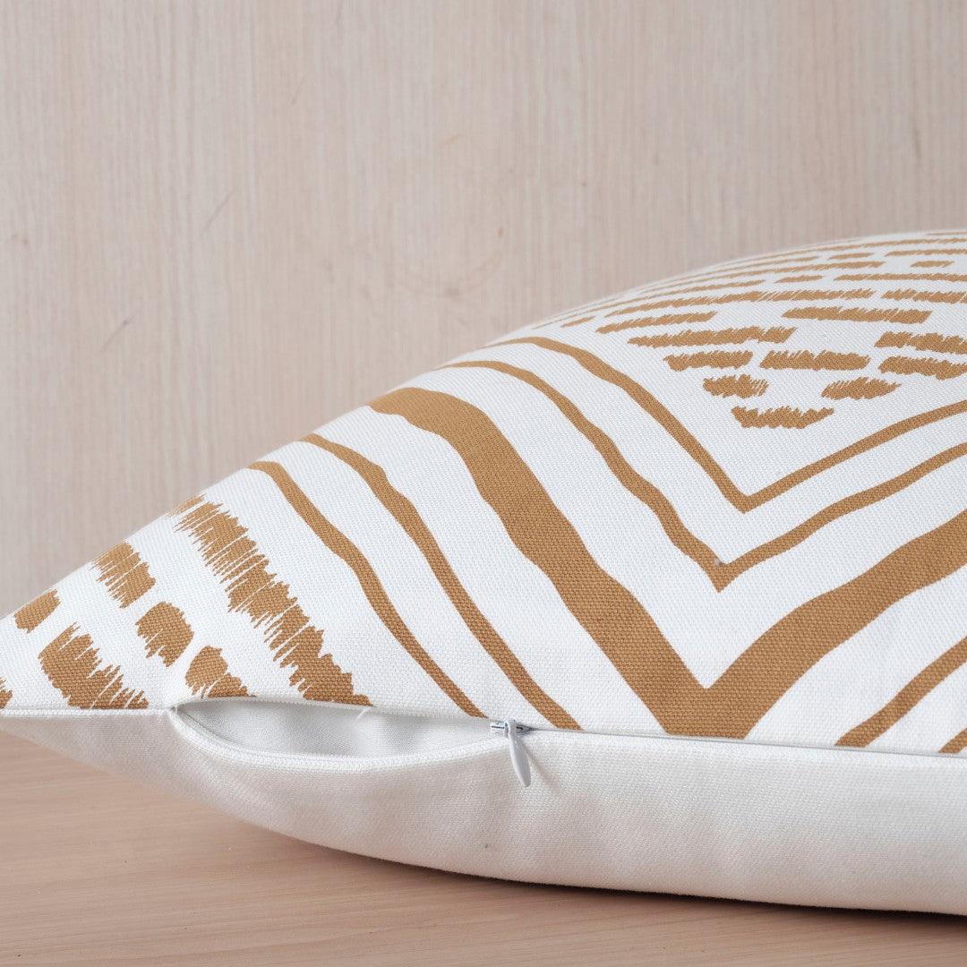 Brown Geometric Cotton Pillow Covers - THR-COVER-BRO-18.18-1.LGEO.2 - Arconiz