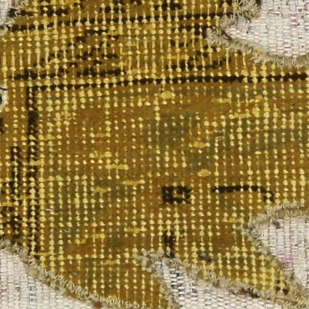 Close-up of the handwoven kilim weave - Gold Ochre Kilim Fish on Cream Fleck - WA-FSH-GOL-5050-015 - Arconiz