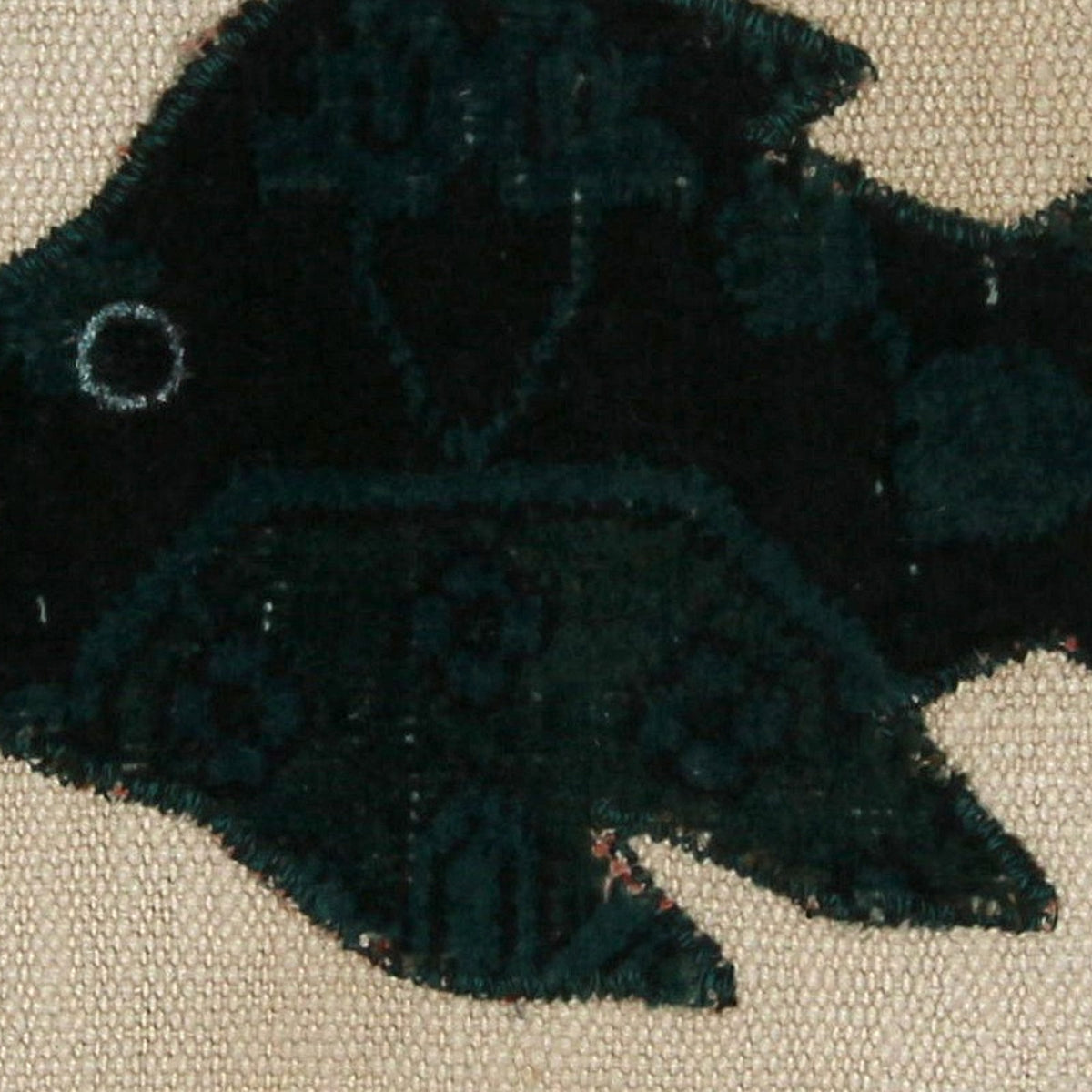 Close-up of the handwoven kilim weave - Near Black Kilim Fish on Cream - WA-FSH-NEA-6060-058 - Arconiz