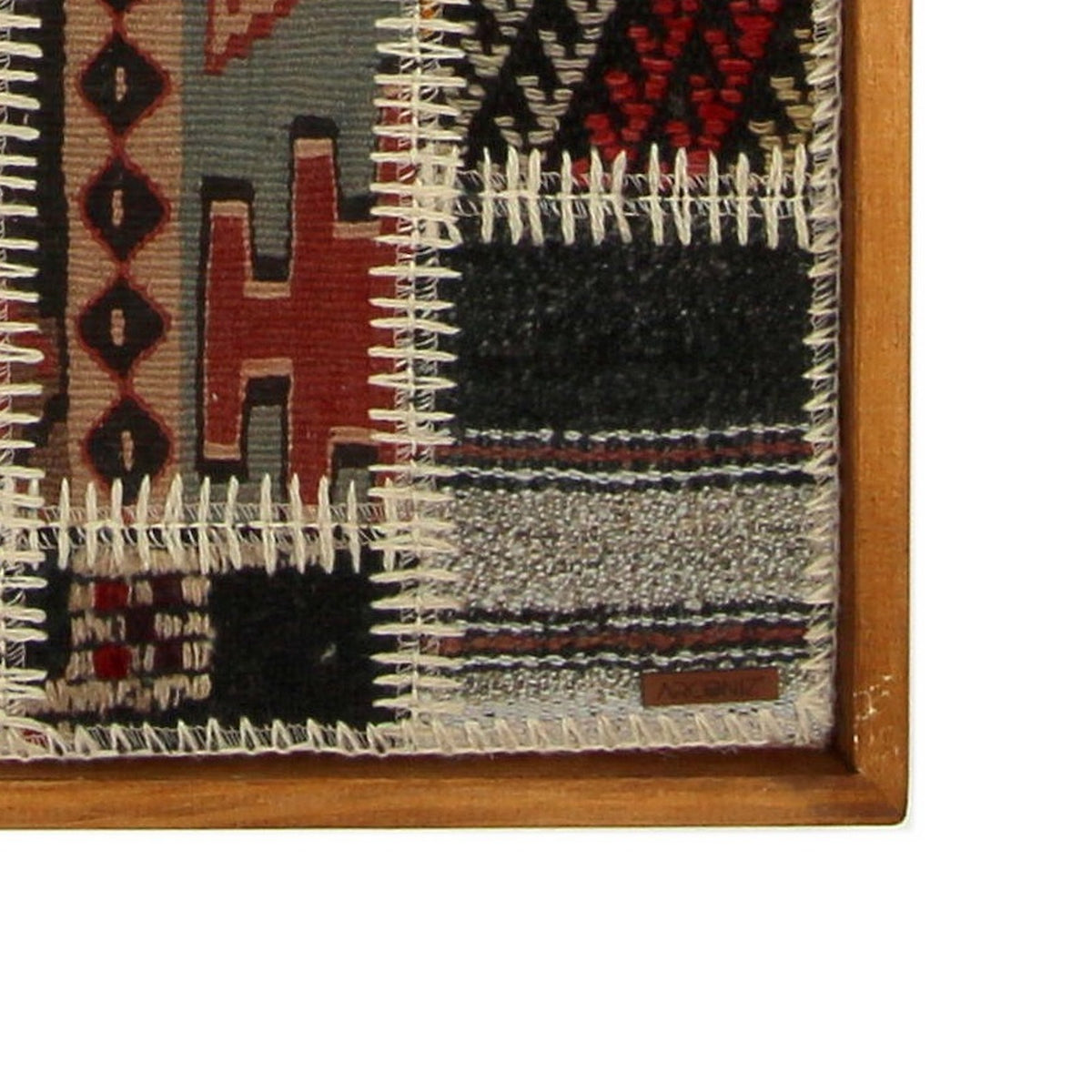 Solid wood frame corner and Arconiz maker's label - WA-PCH-RUS-6696-074
