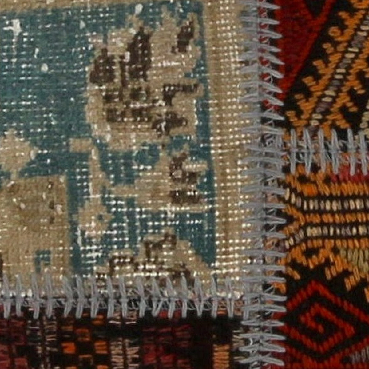 Close-up of the handwoven kilim weave - Duck Egg & Red Kilim Patchwork on Multicolor - WA-PCH-DUC-9065-088 - Arconiz
