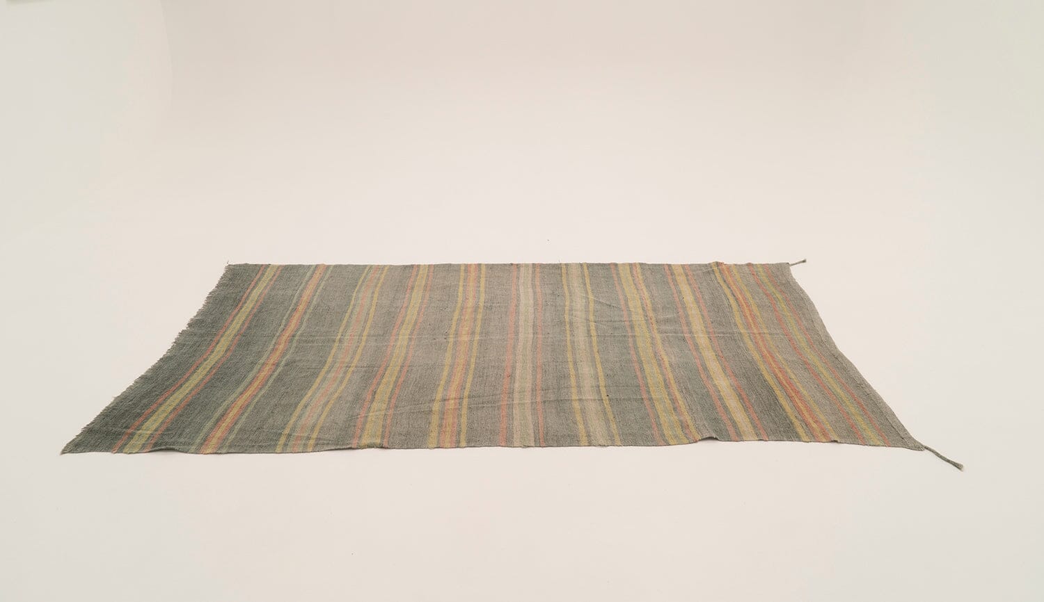  Eco-conscious hemp rug with natural fibers and durable construction