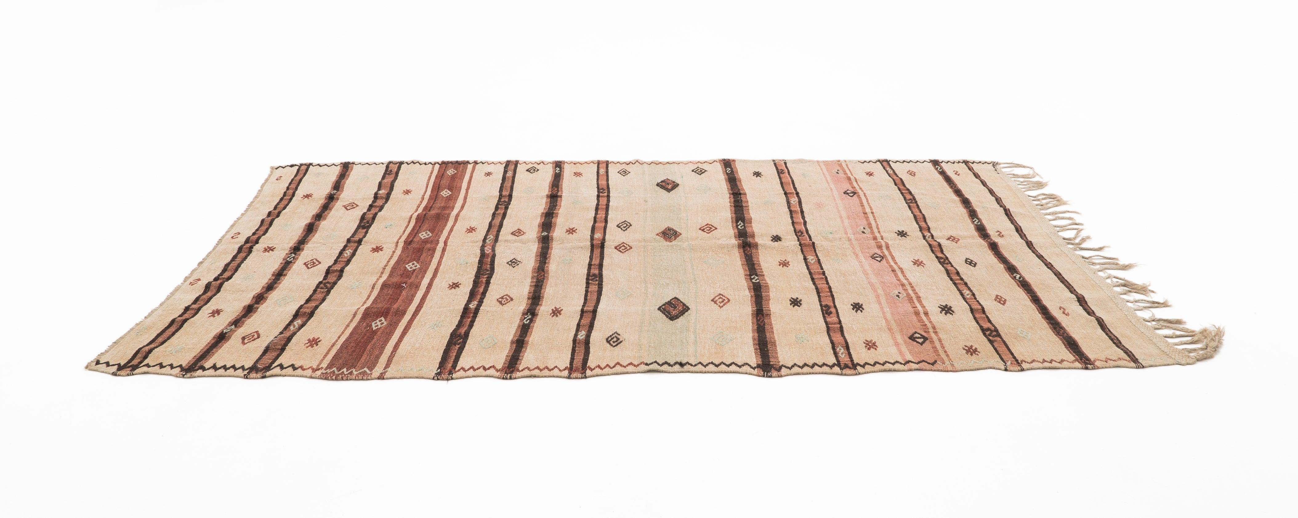 Hemp Bouquet Handwoven Vintage Hemp Rug - 01-00253 - Arconiz