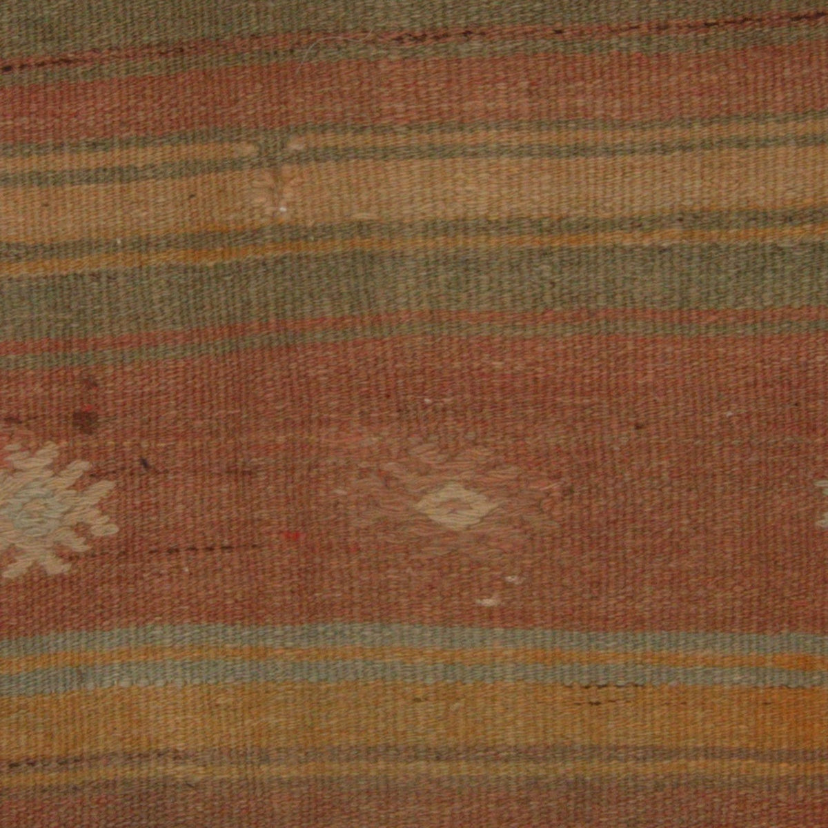 Close-up of the kilim weave - Olive & Rust stripe pillow cover - PC-STR-OLI-5050-005 - Arconiz