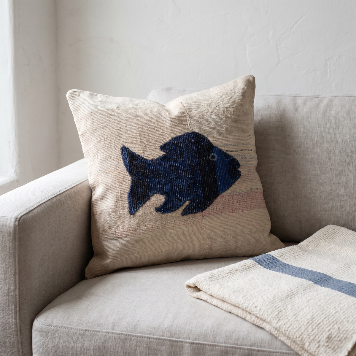 Navy Coastal Fish Pillow Cover 20x20 - living room - N-0043