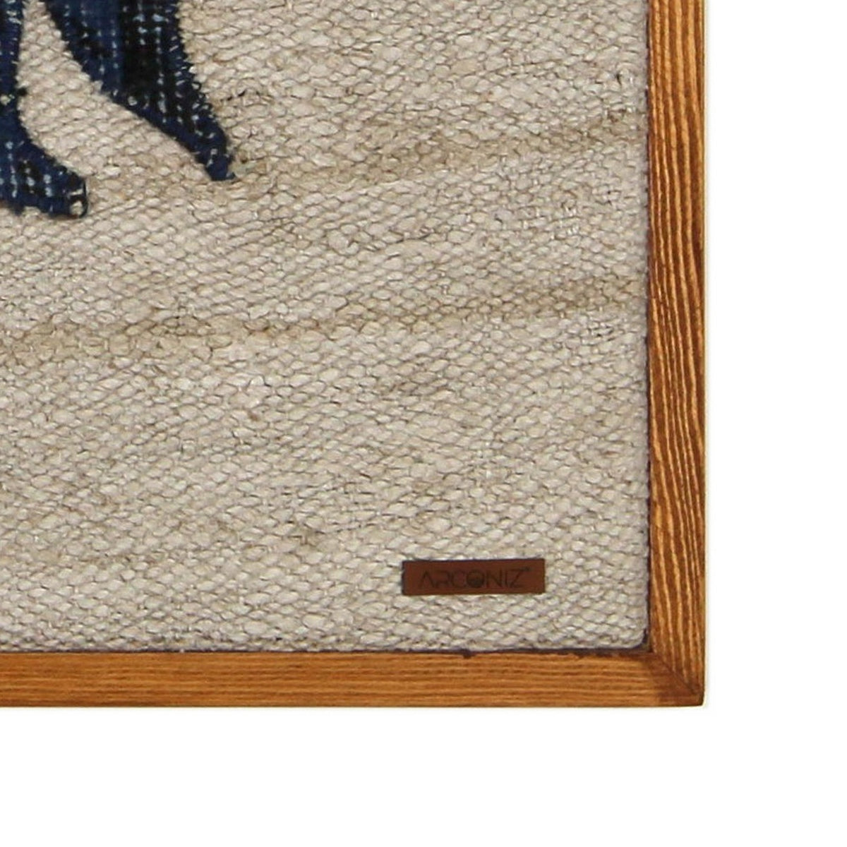 Solid wood frame corner and Arconiz maker's label - WA-FSH-NAV-5050-014