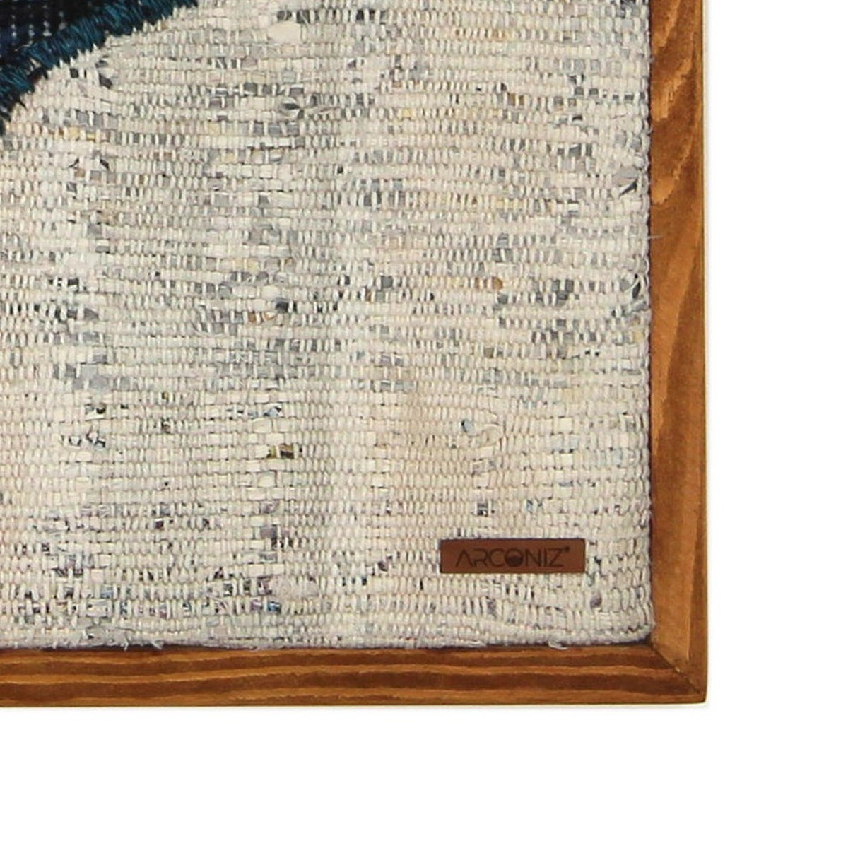 Solid wood frame corner and Arconiz maker's label - WA-FSH-NAV-5050-030