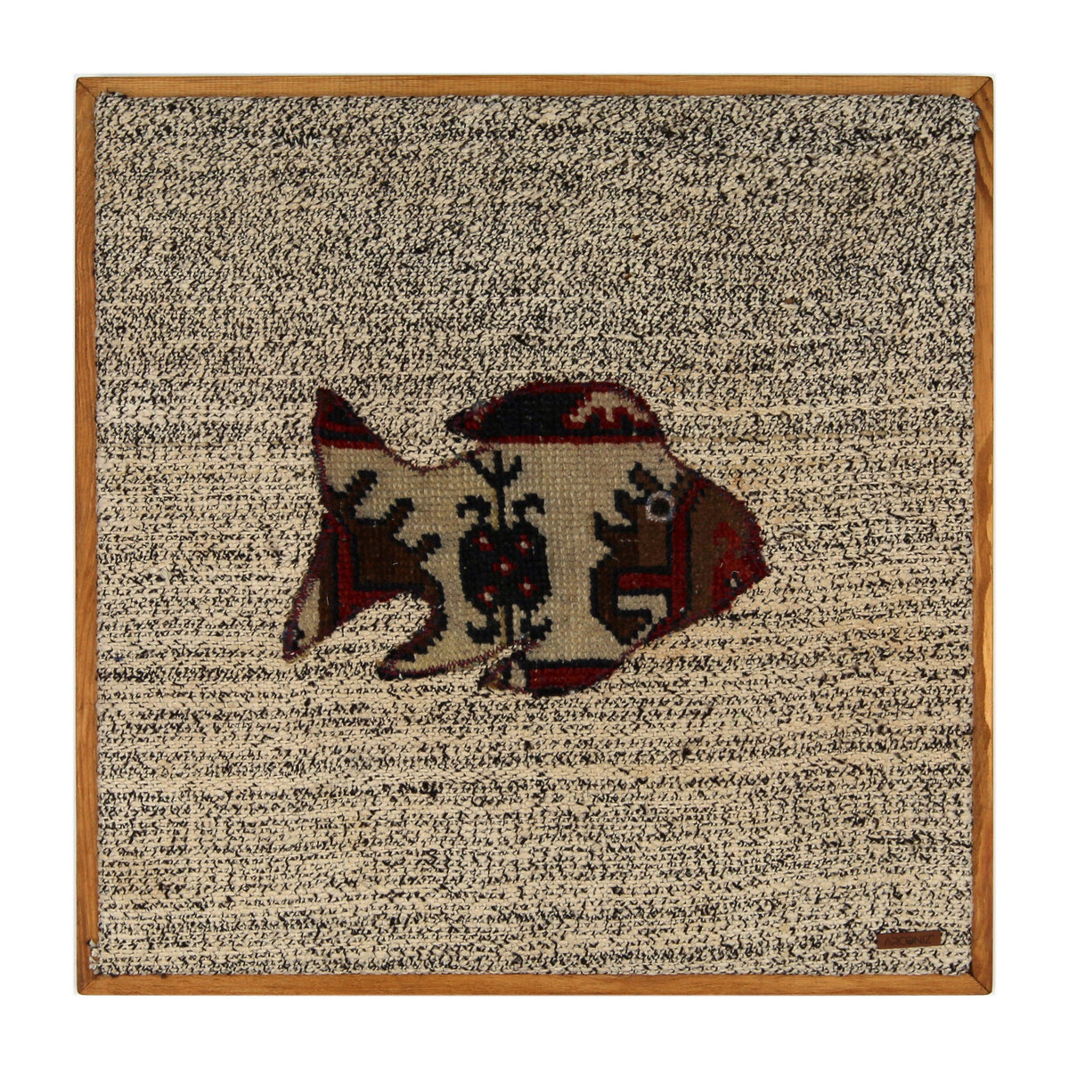 Cream & Red Kilim Fish woven wall art 24" x 24" - WA-FSH-CRE-6060-059 - Arconiz