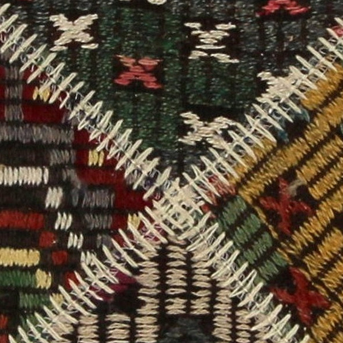 Close-up of the handwoven kilim weave - Rust & Black Kilim Patchwork on Warm Cream - WA-PCH-RUS-6595-062 - Arconiz