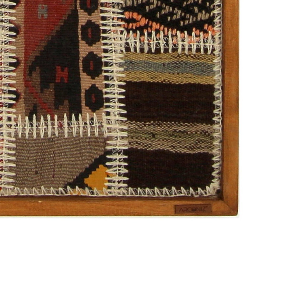 Solid wood frame corner and Arconiz maker's label - WA-PCH-RED-6696-075