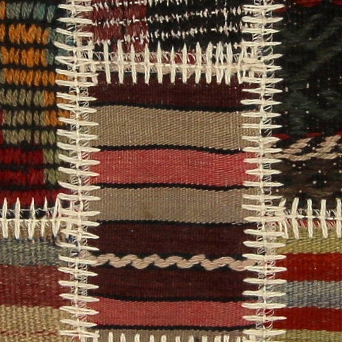 Close-up of the handwoven kilim weave - Burgundy & Cream Kilim Patchwork on Multicolor - WA-PCH-BUR-6696-076 - Arconiz