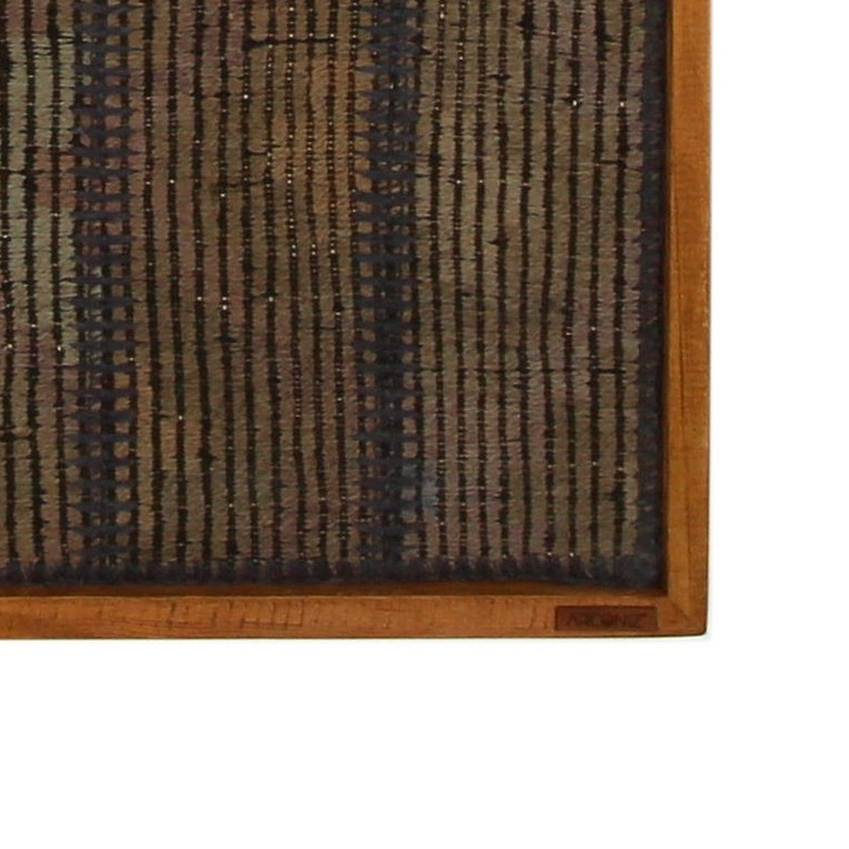 Solid wood frame corner and Arconiz maker's label - WA-PCH-MUT-70105-081