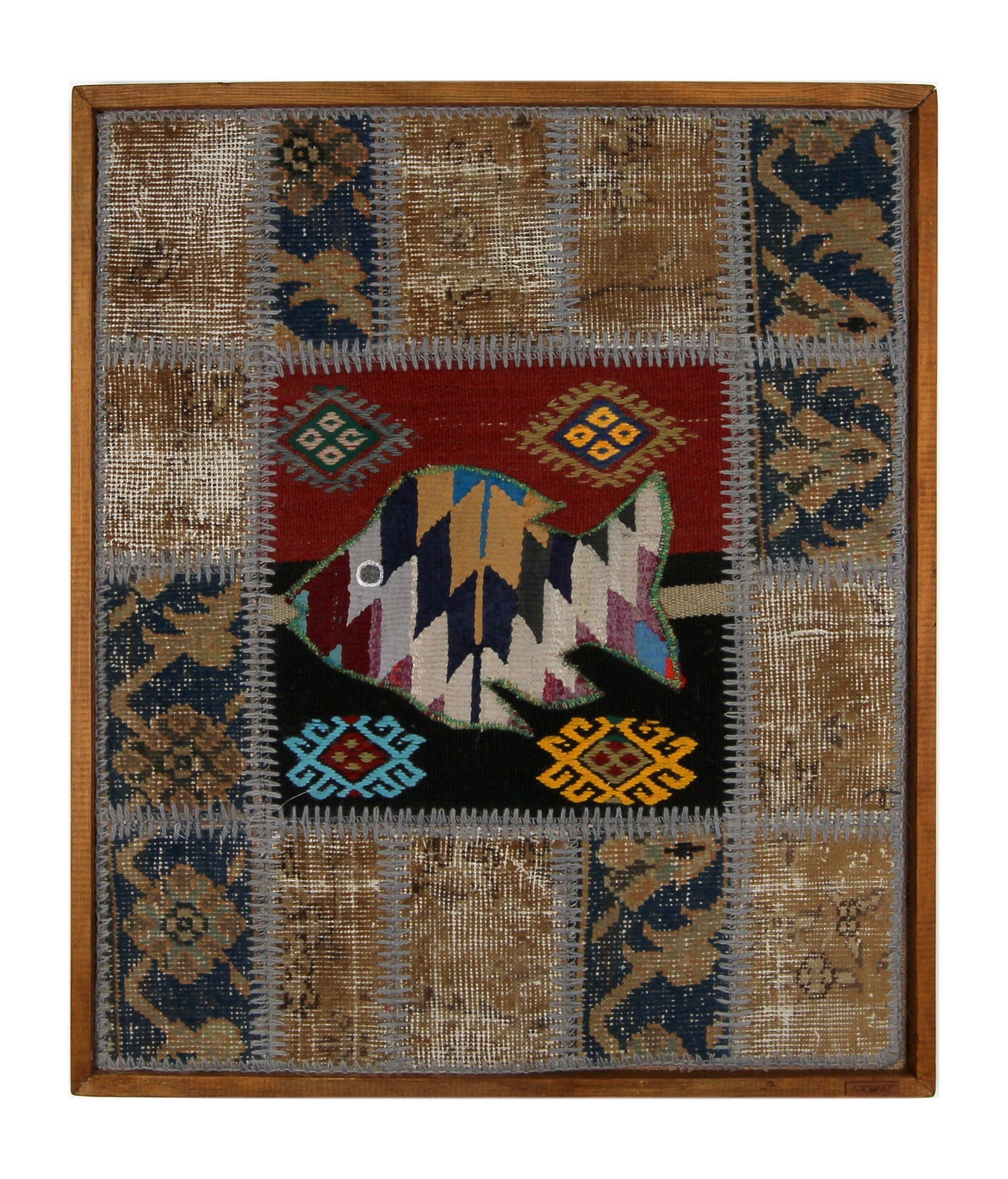 Kilim Fish Patchwork woven wall art 26" x 30" - WA-PFH-RED-6576-086 - Arconiz