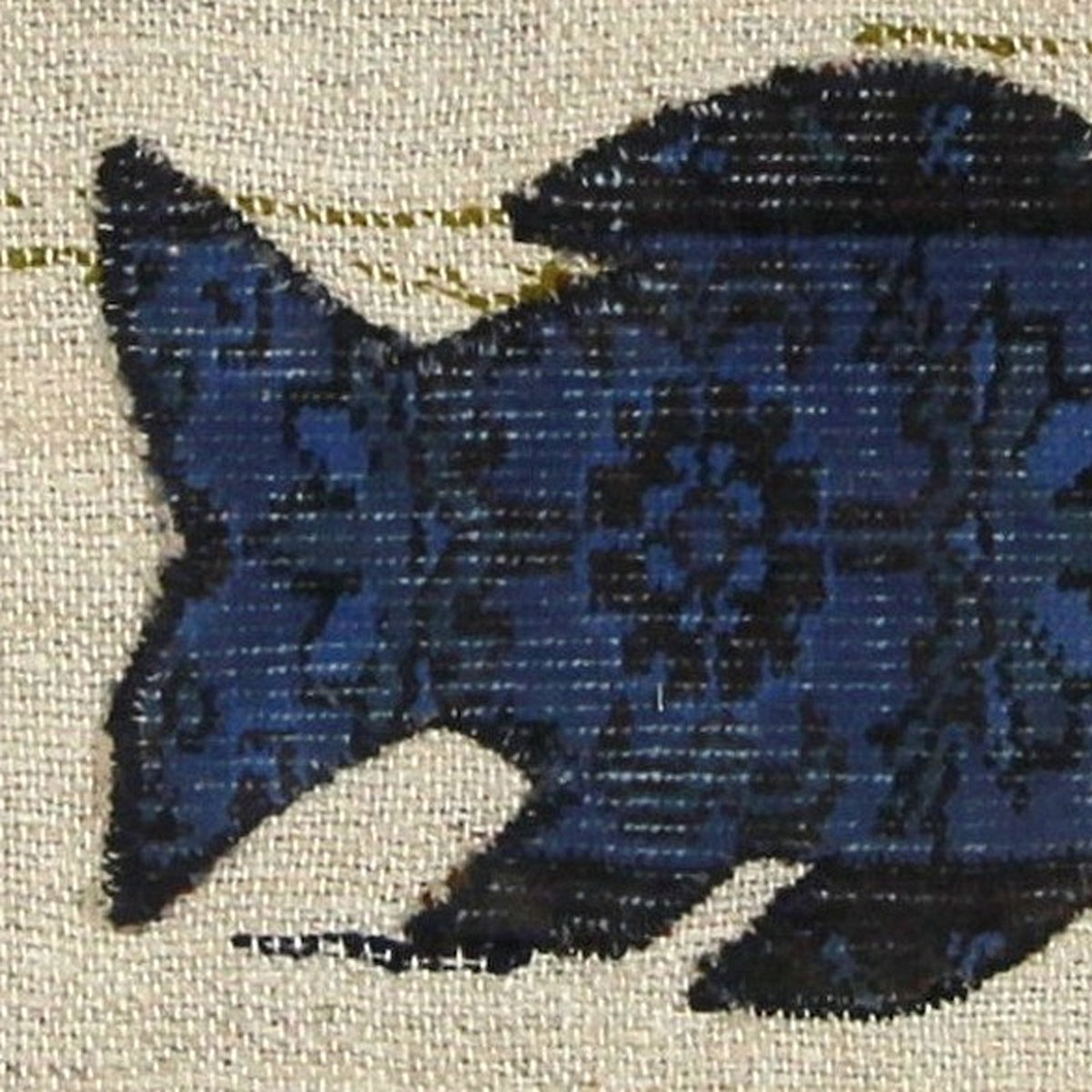 Close-up of the handwoven kilim weave - Kilim Fish Patchwork on Ivory & Black - WA-PFH-ORA-9565-091 - Arconiz